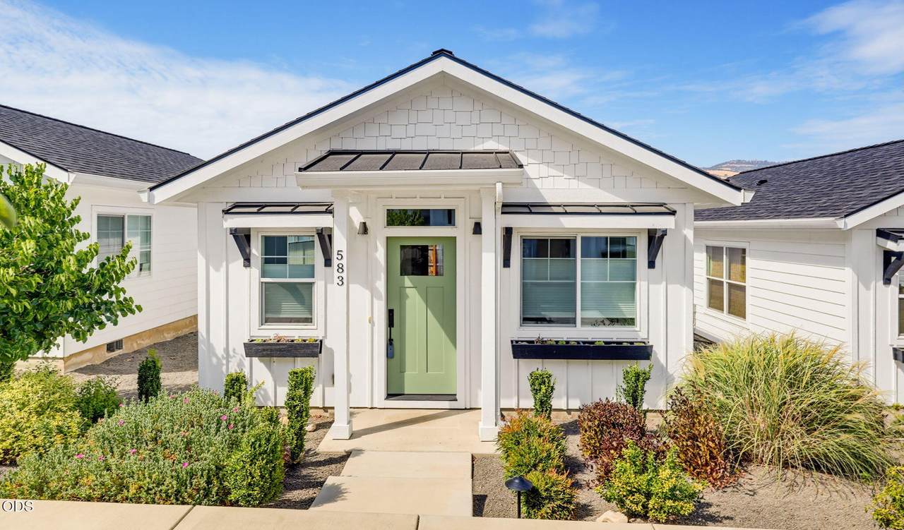 583 Coffee Lane - Photo 1