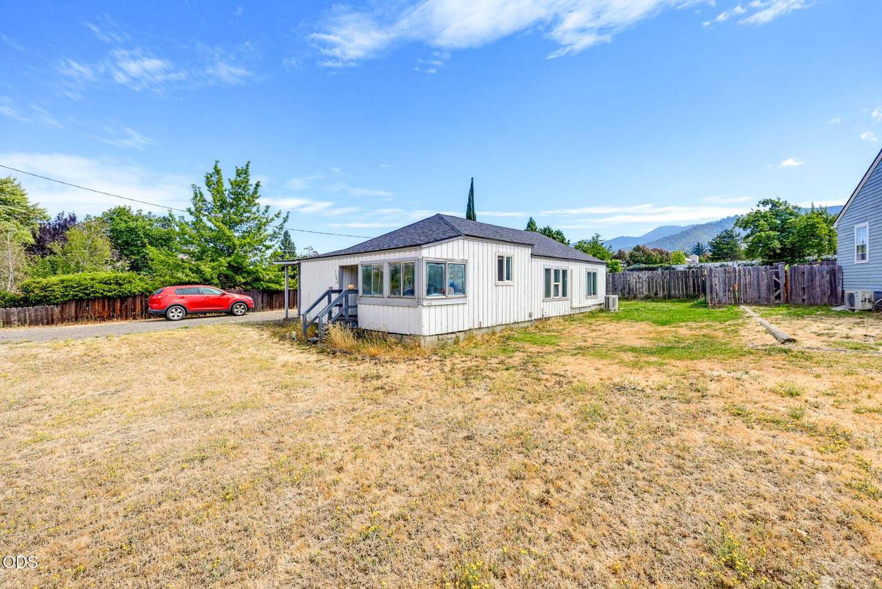 1342 Main Street - Photo 1