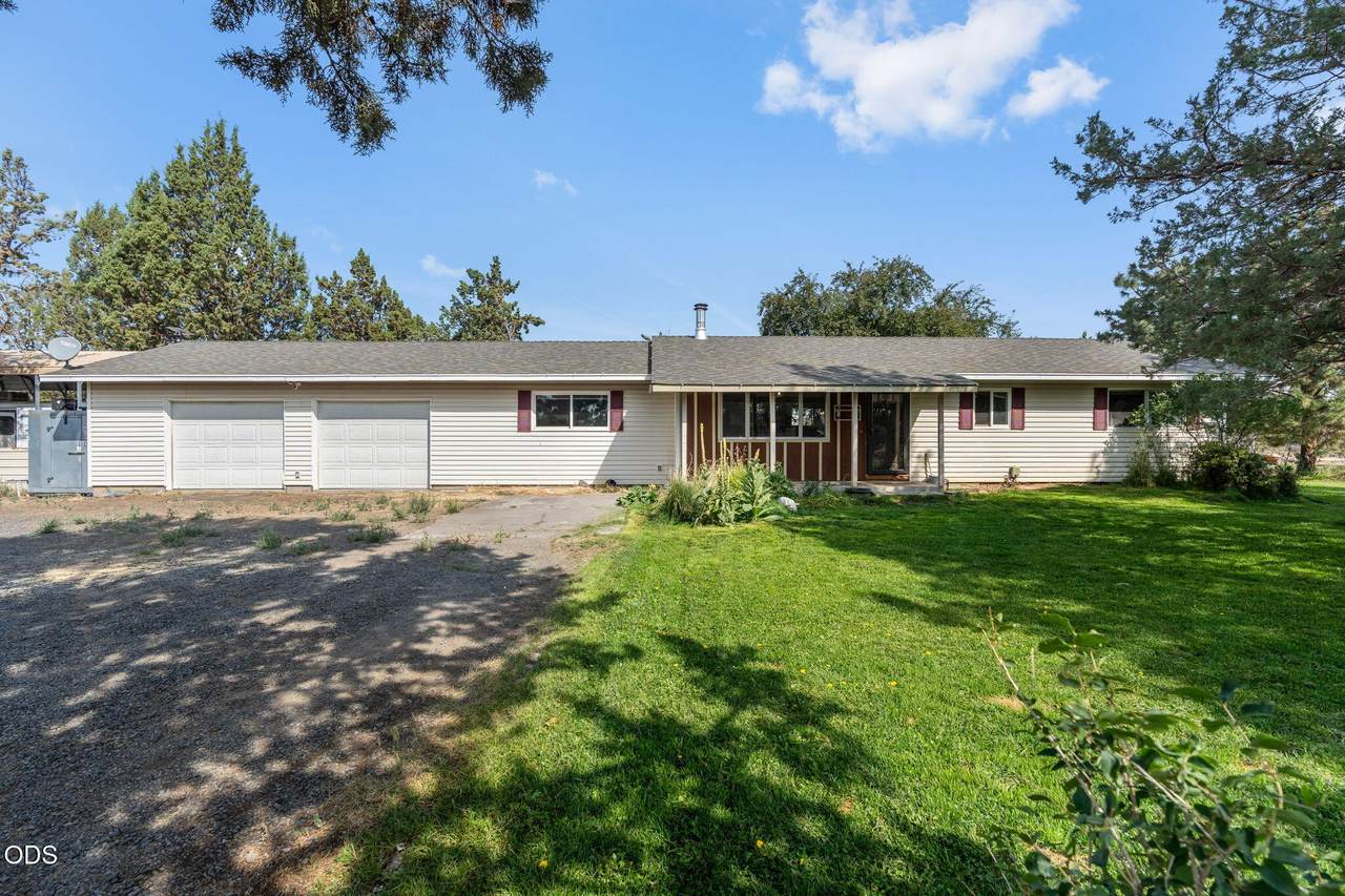 22988 Lariat Lane - Photo 1