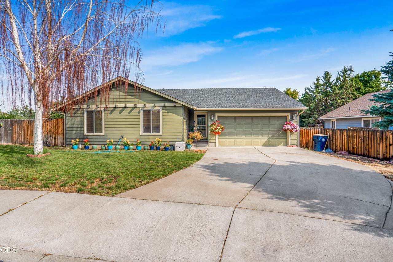 2227 Newberry Court - Photo 1