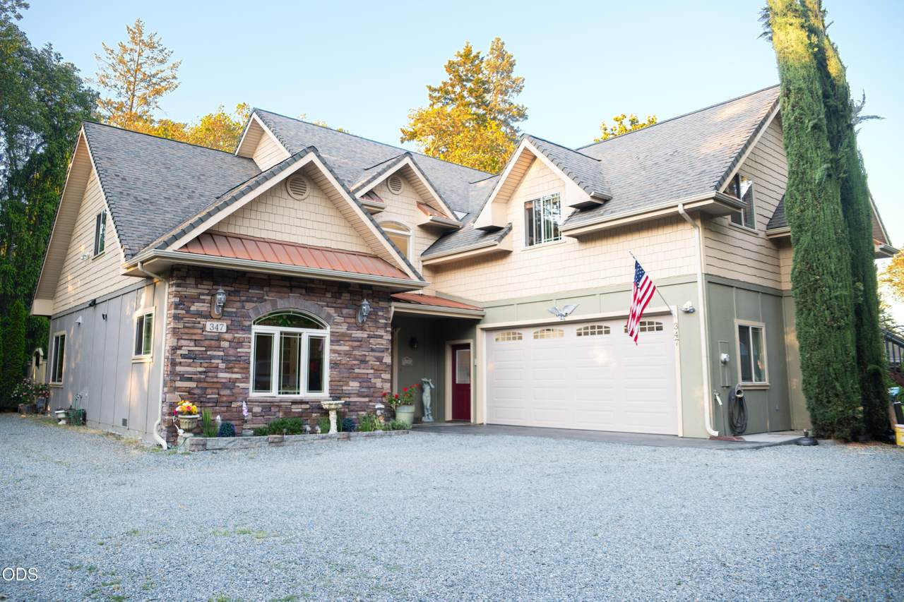 347 Peckerwood Lane - Photo 1