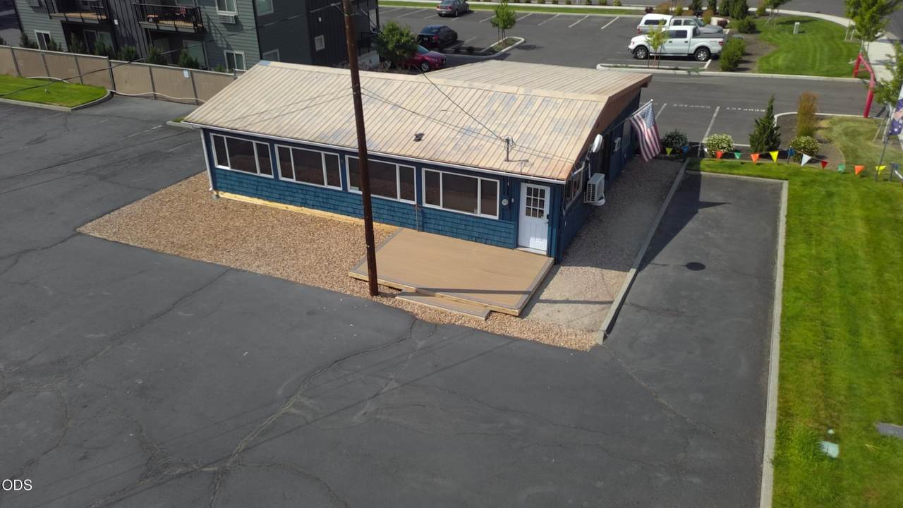 1123 6th Street - Photo 1