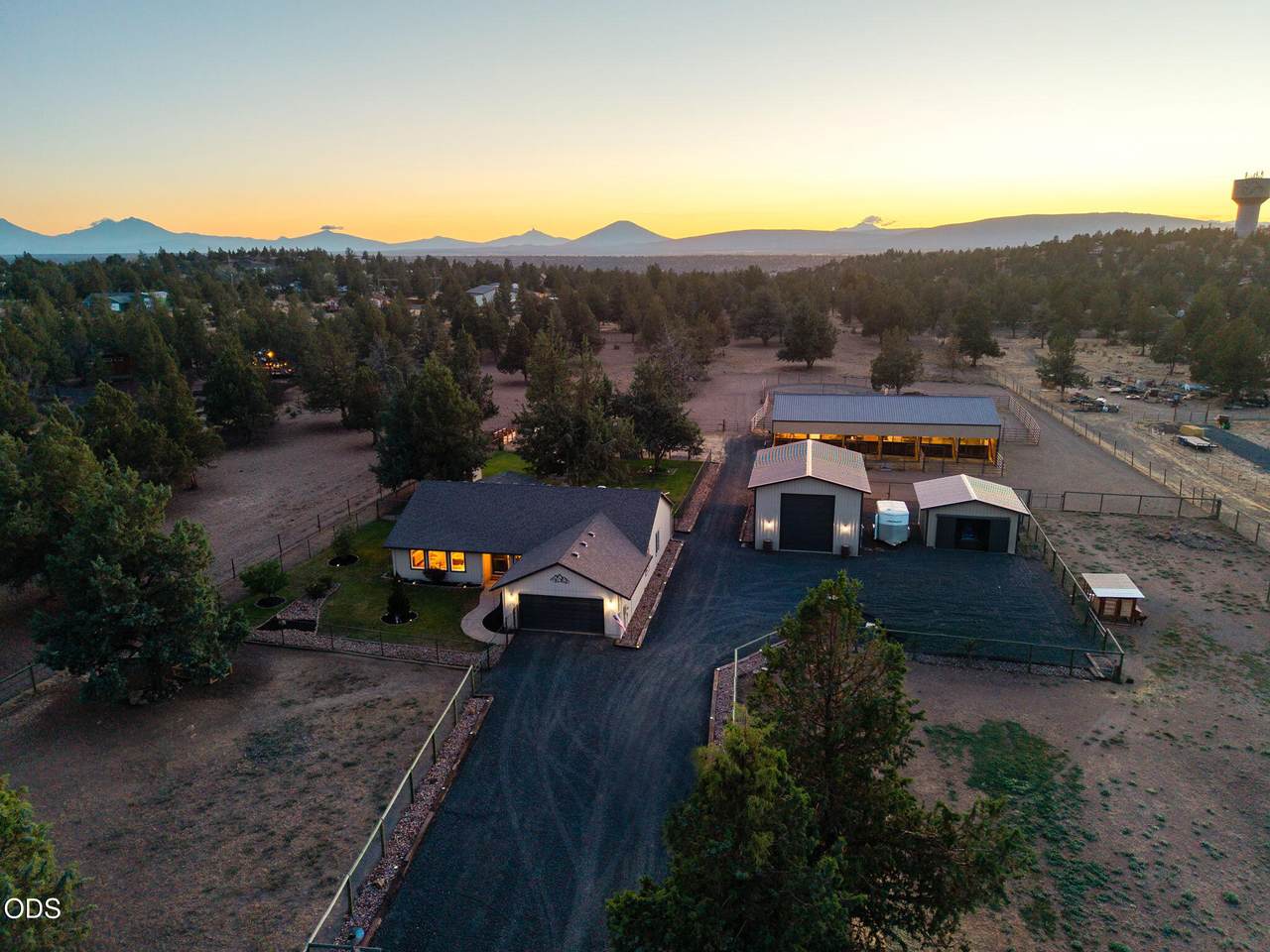 13714 Chipmunk Road - Photo 1