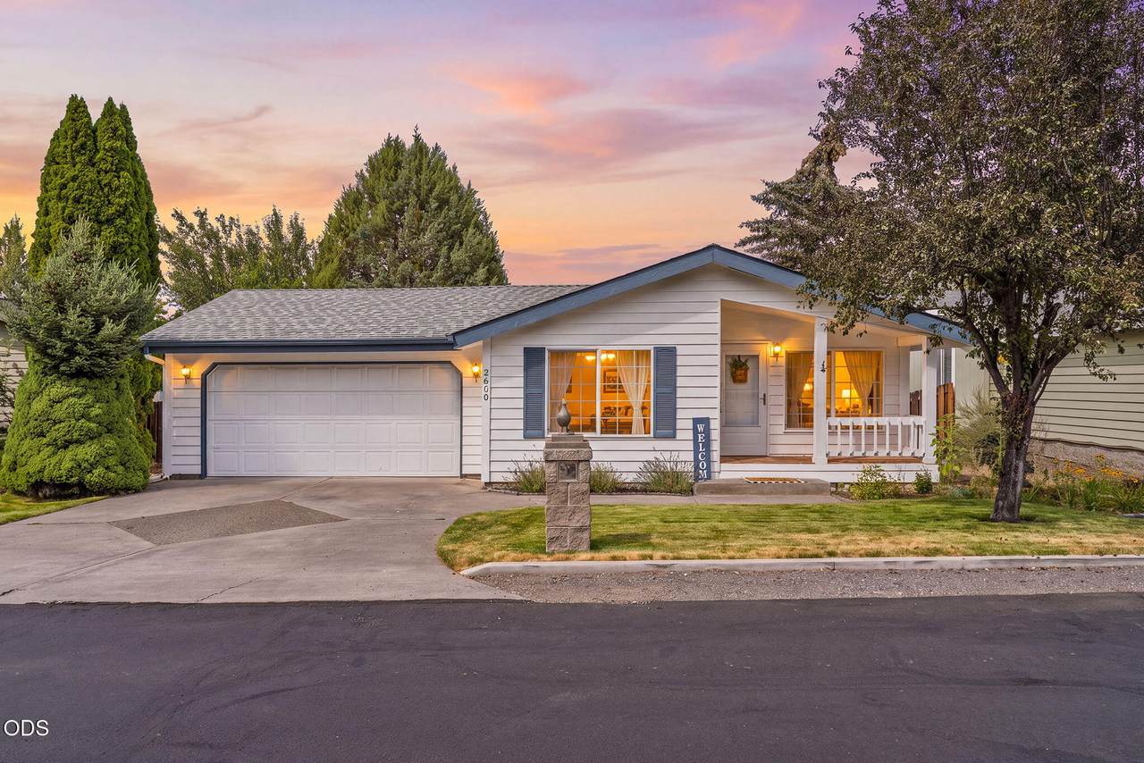 2600 Rosemary Drive - Photo 1