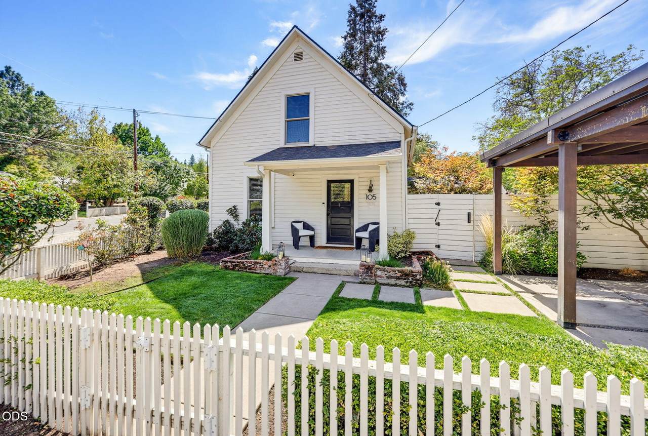 105 Pine Street - Photo 1