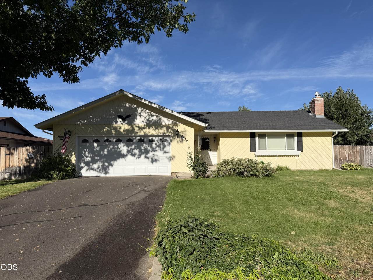 4832 Glenwood Drive - Photo 1