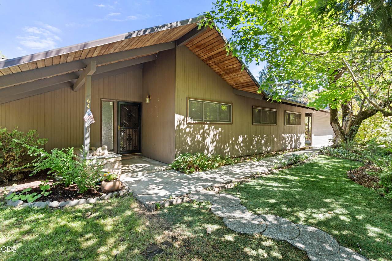 6460 Rogue River Highway - Photo 1