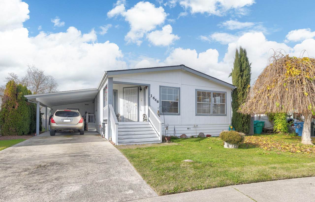 1646 Darin Drive - Photo 1