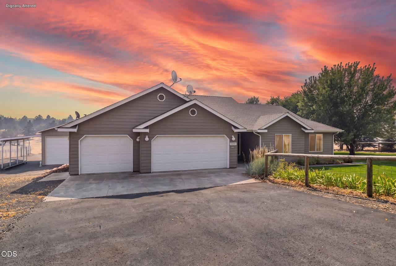 2085 Sagebrush Drive - Photo 1