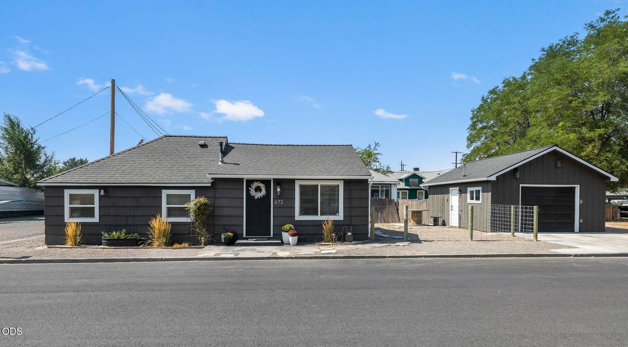 673 Garner Street - Photo 1