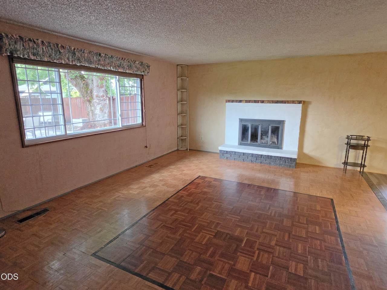 https://bt-photos.global.ssl.fastly.net/coar/1280_boomver_1_220228276-2.jpg