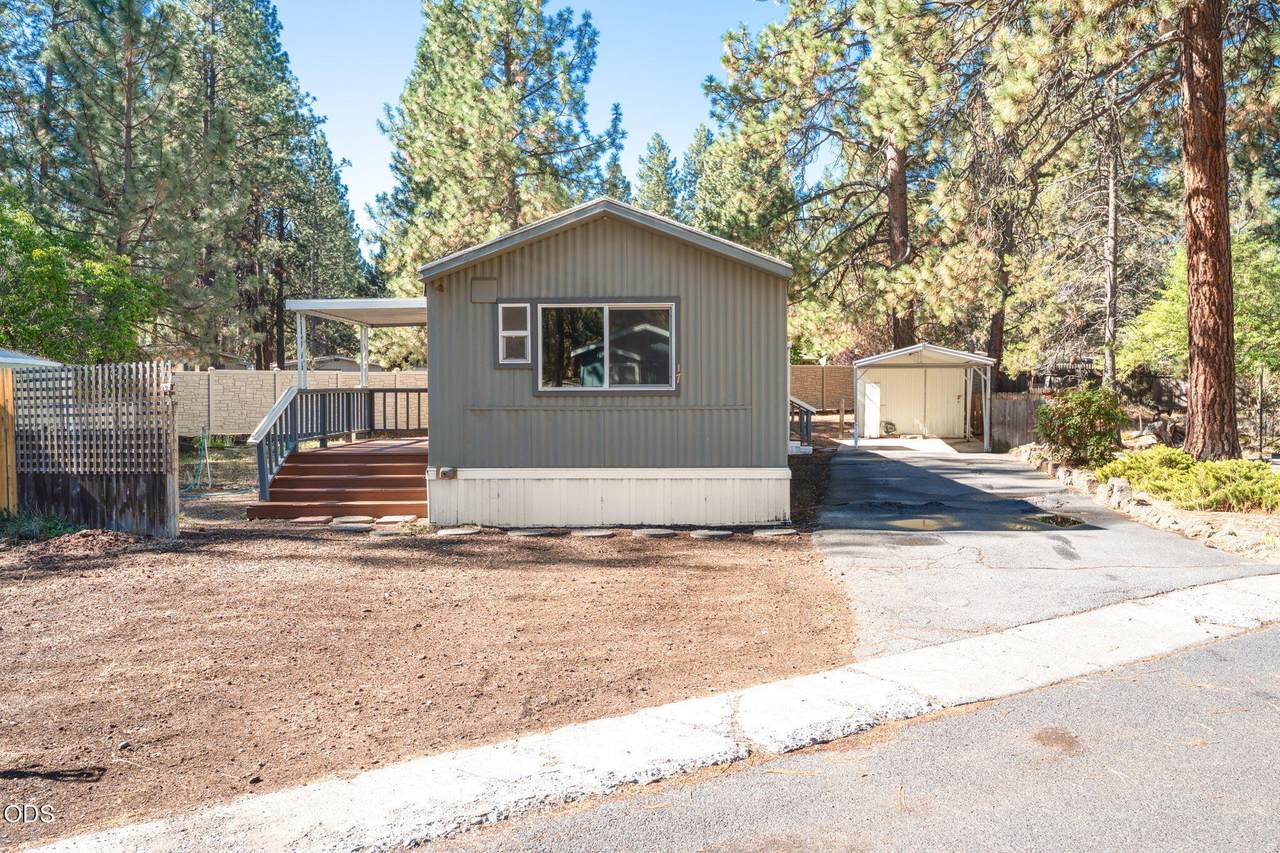 61040 Queens Drive - Photo 1