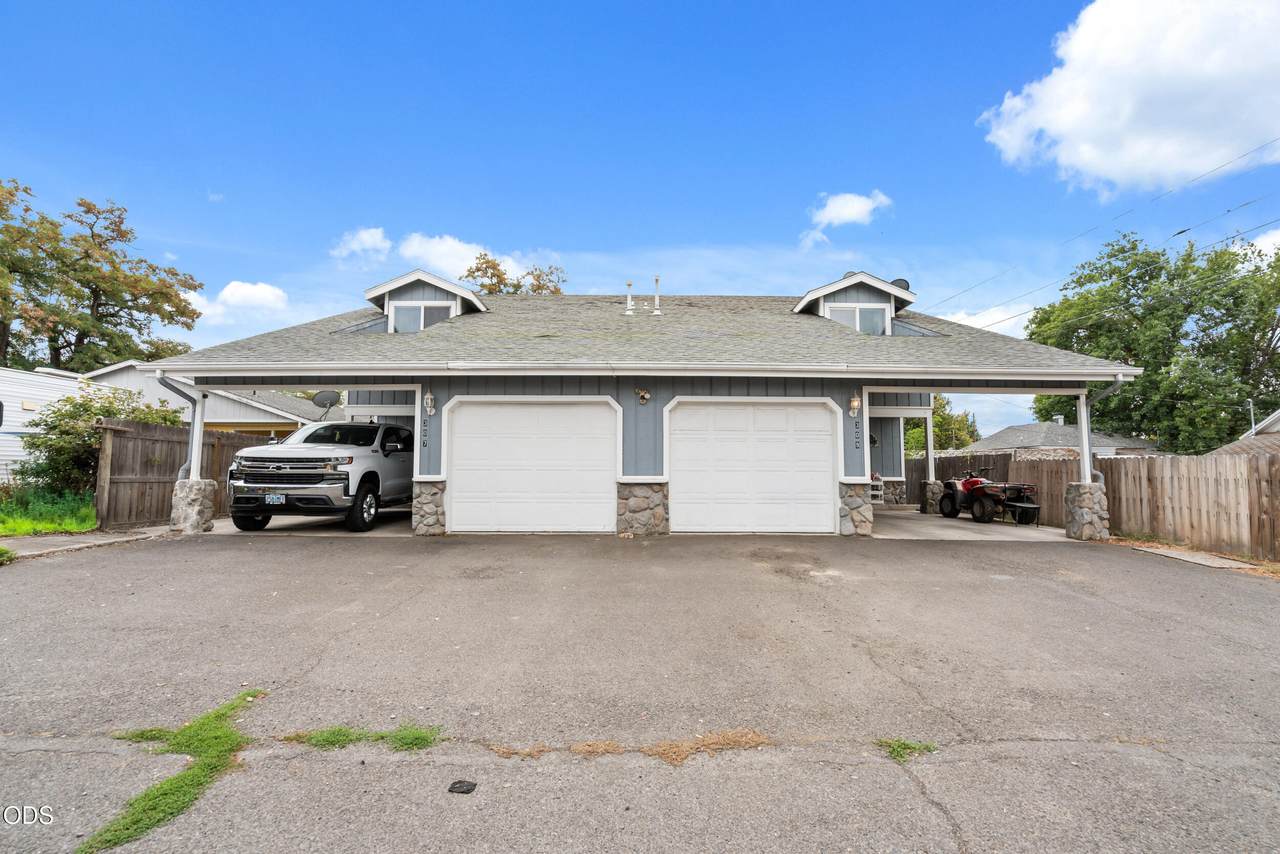 307 Clark Street - Photo 1