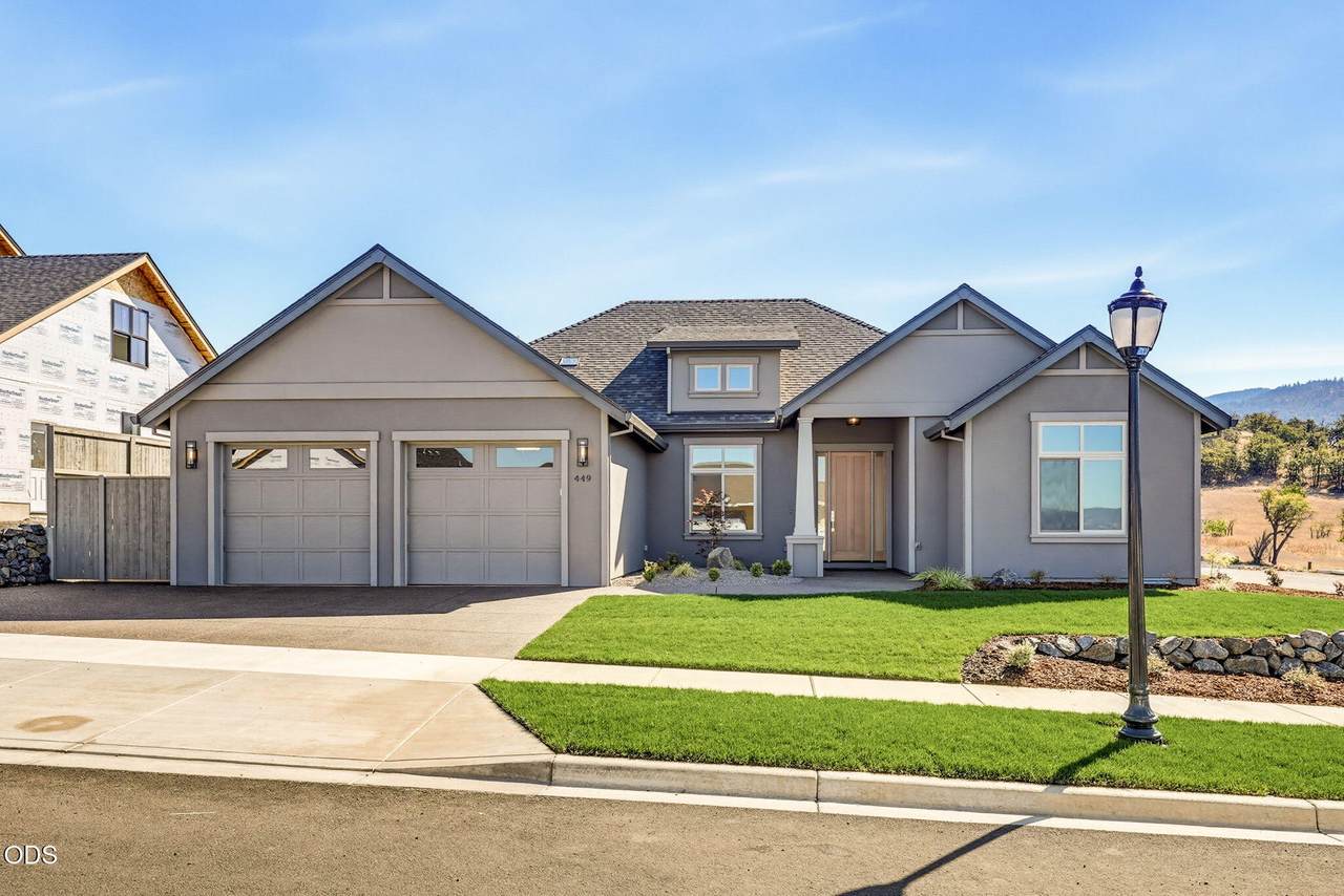 449 Autumn Hills Drive - Photo 1
