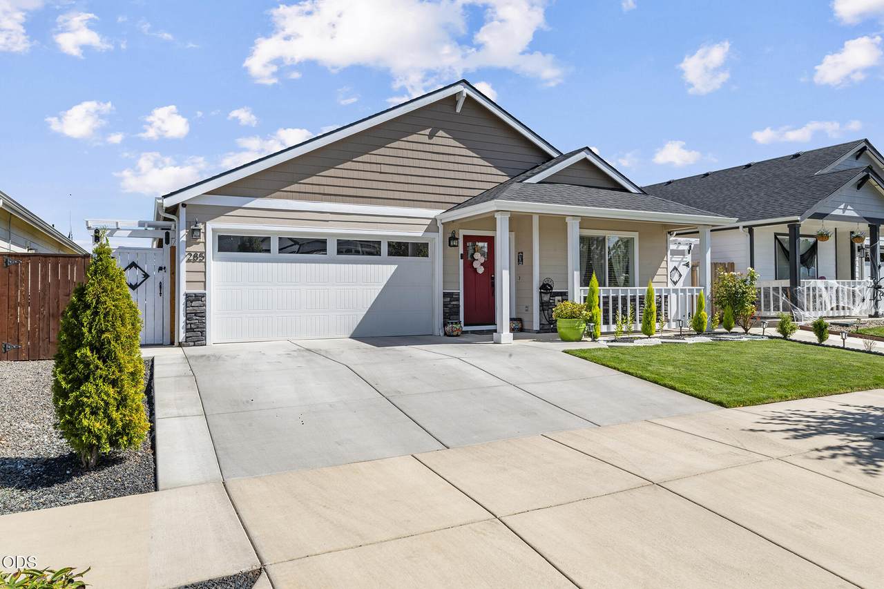 285 Reanna Way - Photo 1