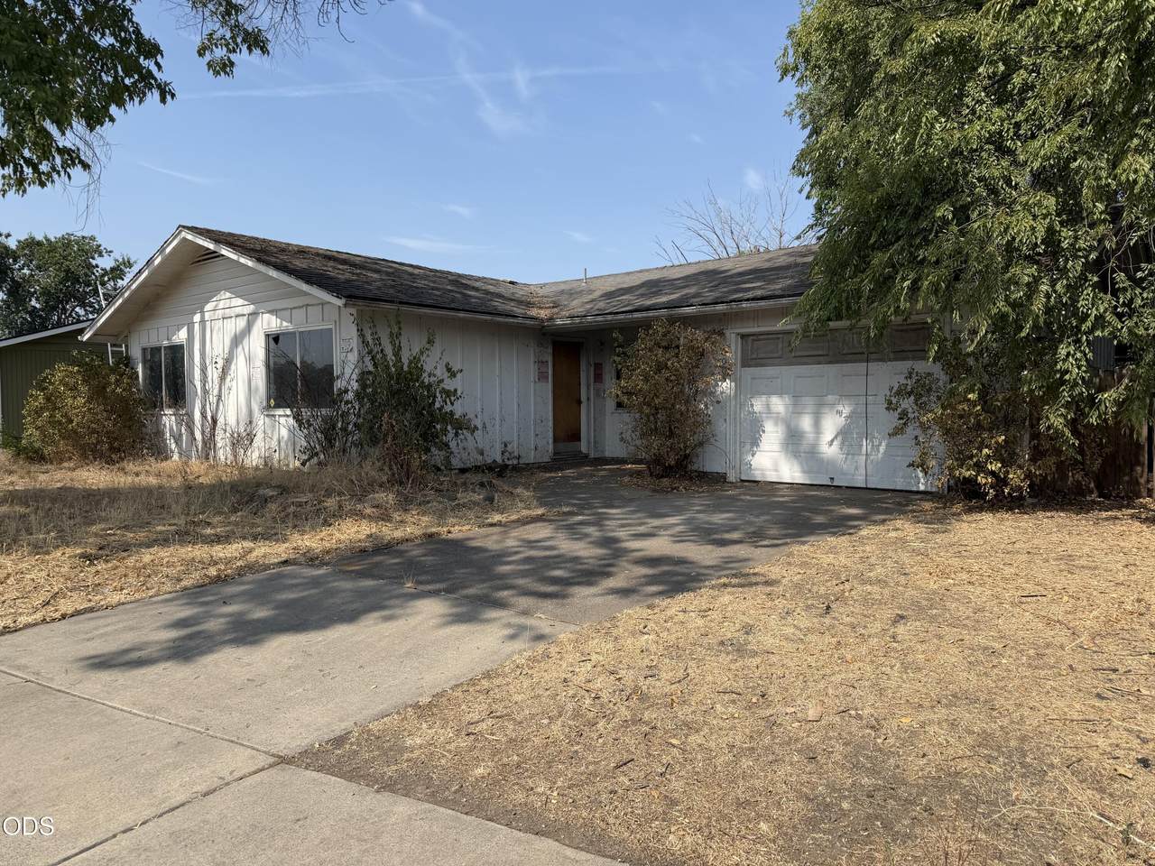 8005 Gladstone Avenue - Photo 1