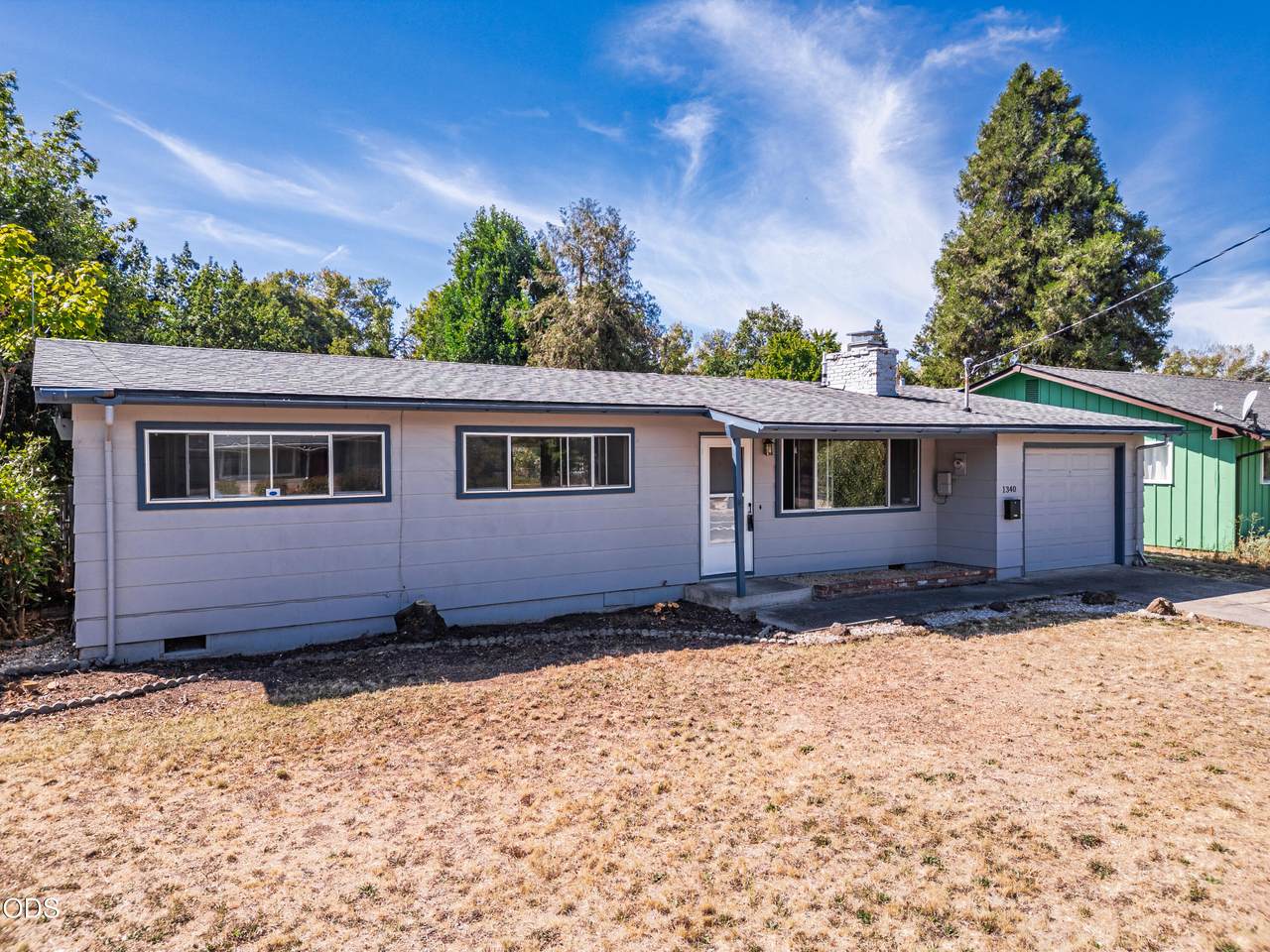 1340 Siskiyou Boulevard - Photo 1