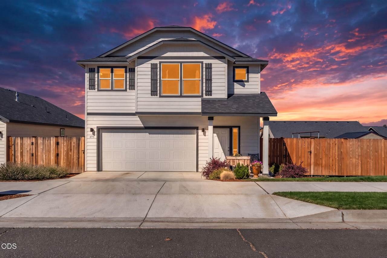 698 Posey Court - Photo 1