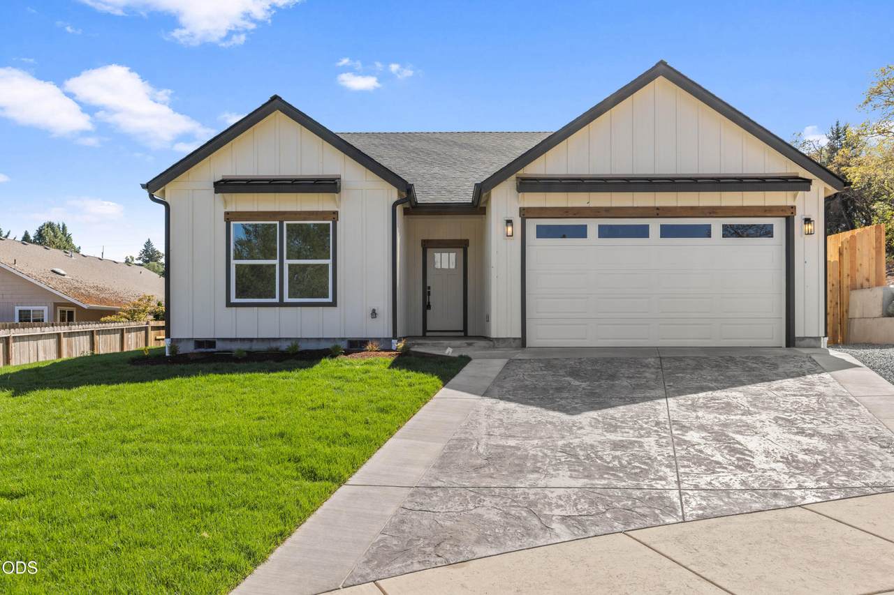 777 Kendall Drive - Photo 1