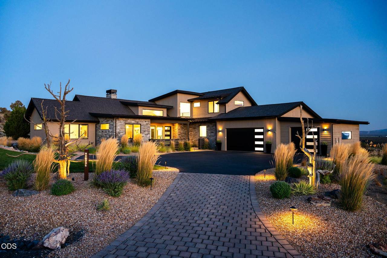 16536 Pinnacle Court - Photo 1