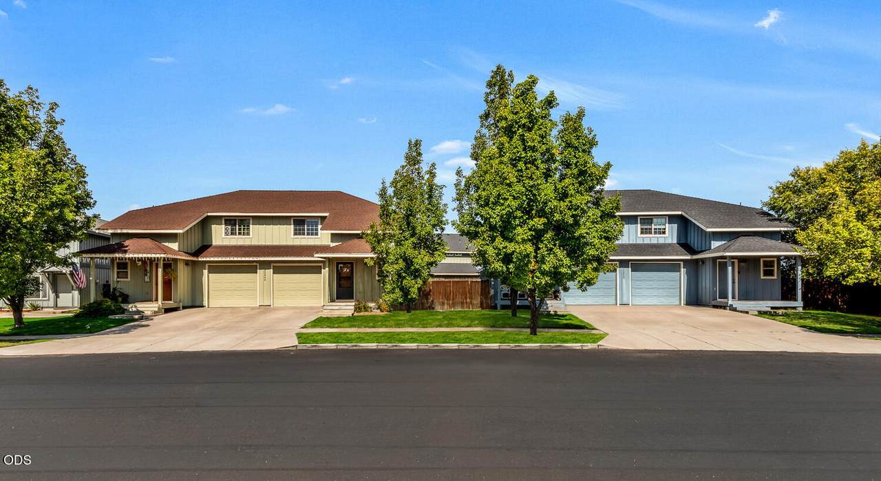 20844 Sierra Drive - Photo 1