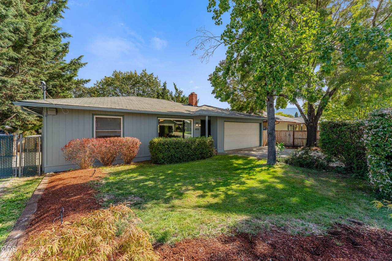 455 11th Street - Photo 1
