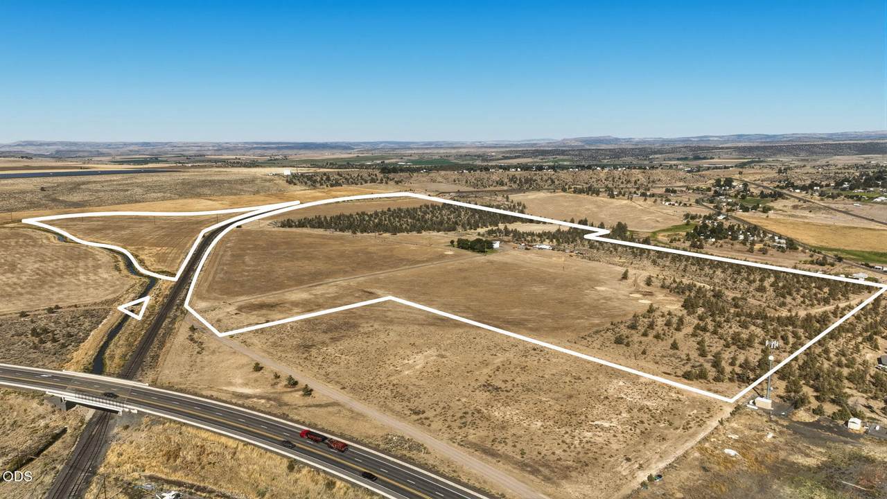 1201 Nw Highway 26 - Photo 1
