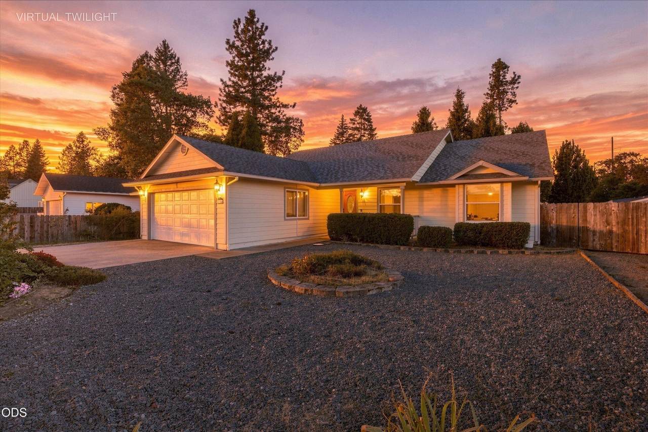 384 Wells Drive - Photo 1