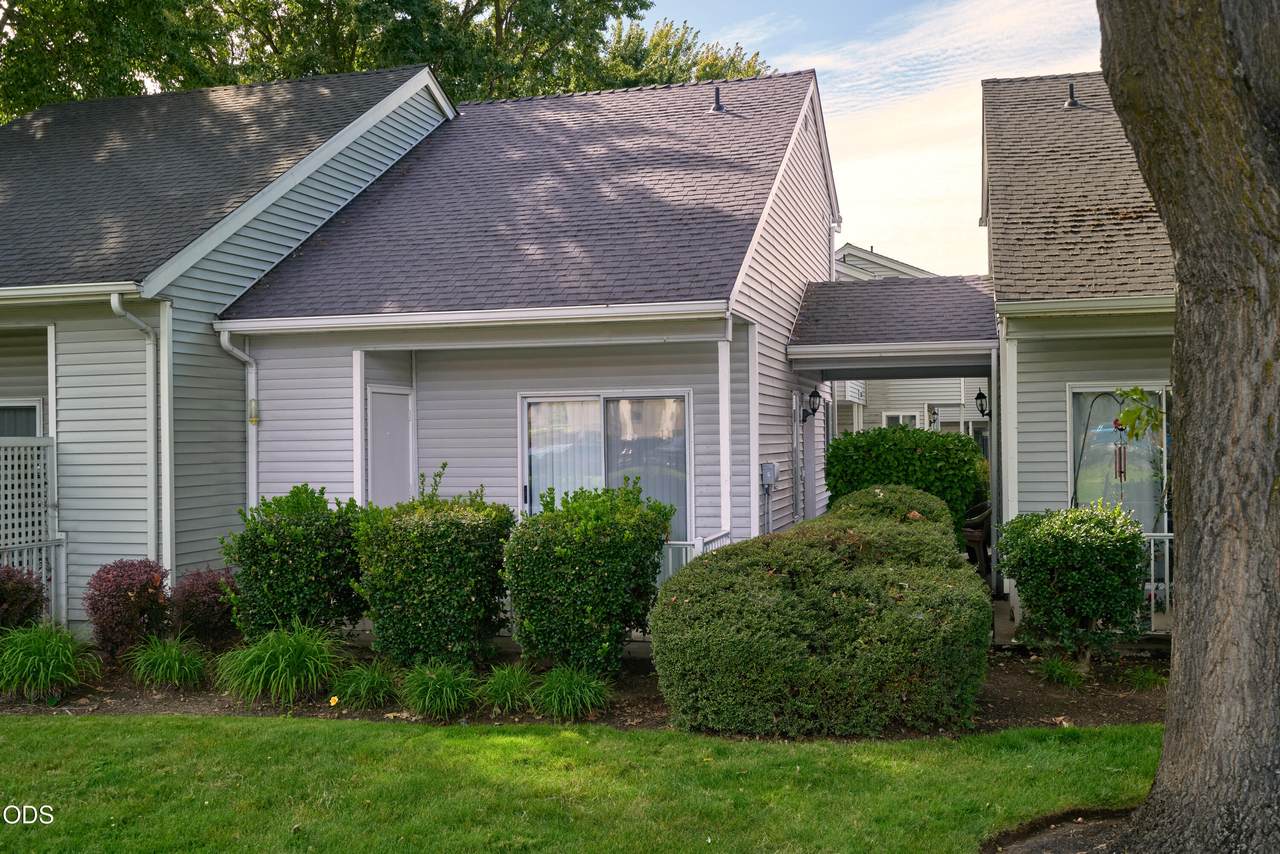 2101 Poplar Drive - Photo 1