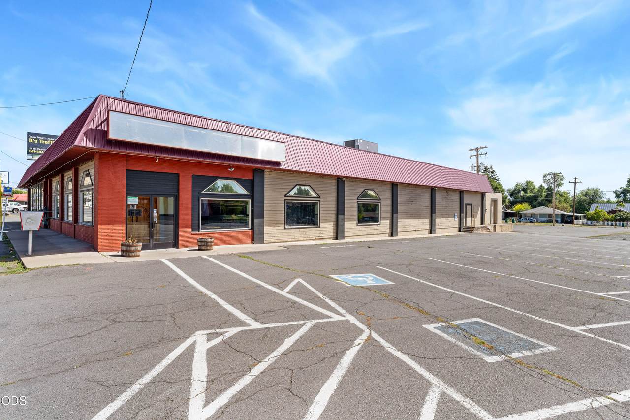 4470 S 6Th St, Klamath Falls, OR 97603