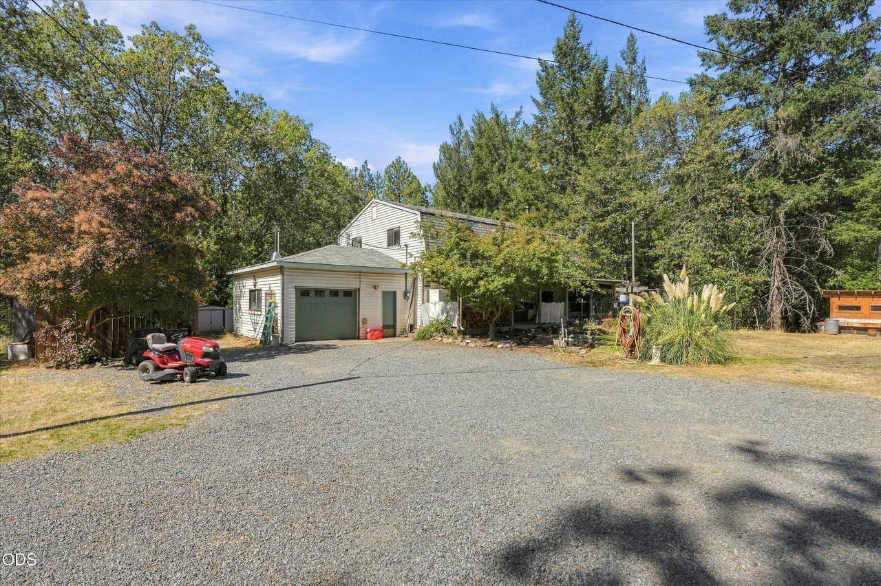 300 Vannoy Creek Road - Photo 1
