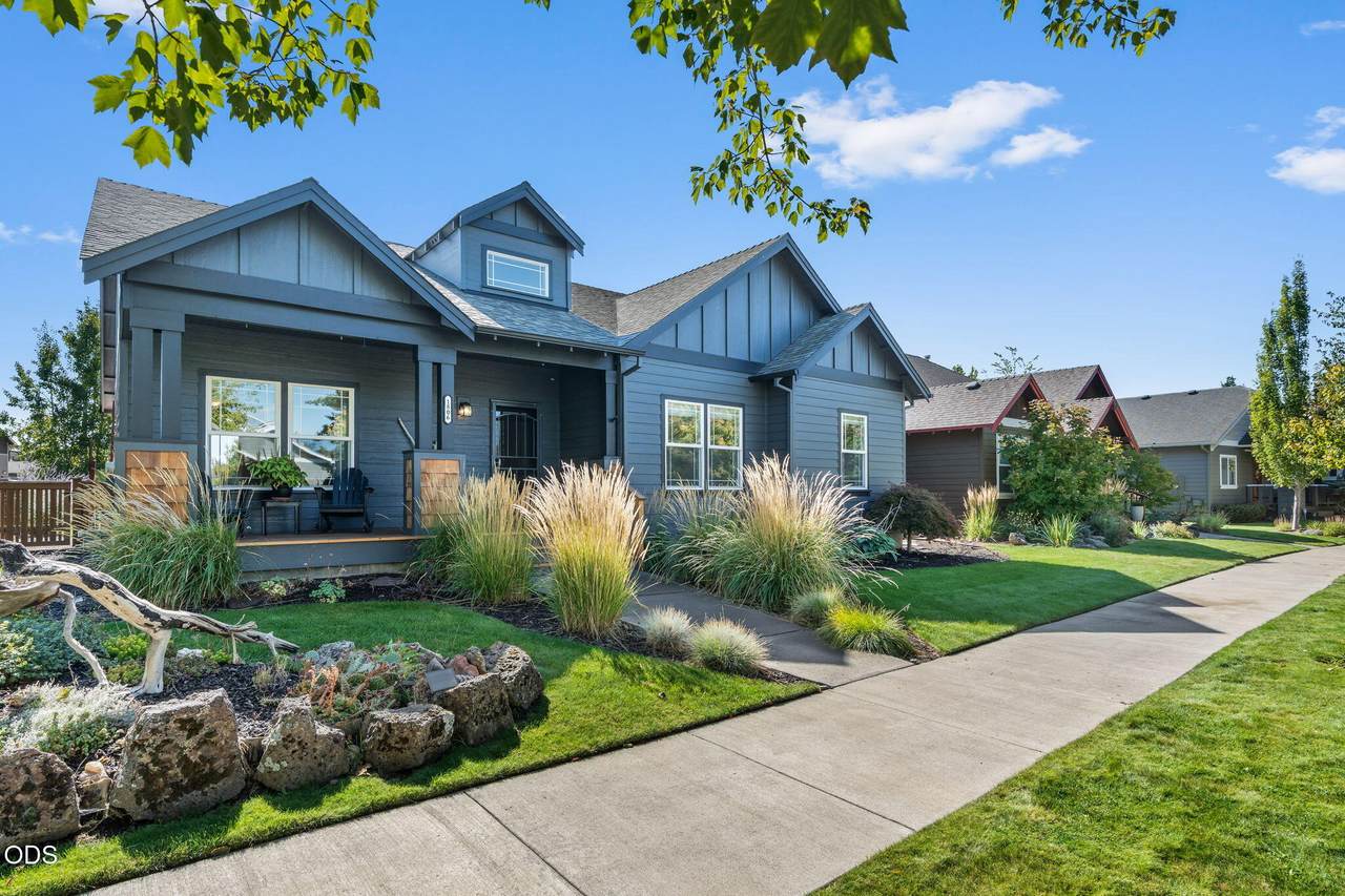1806 Ivy Avenue - Photo 1