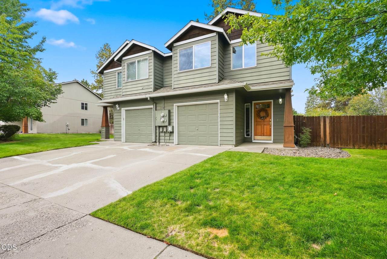 20008 Elizabeth Lane - Photo 1