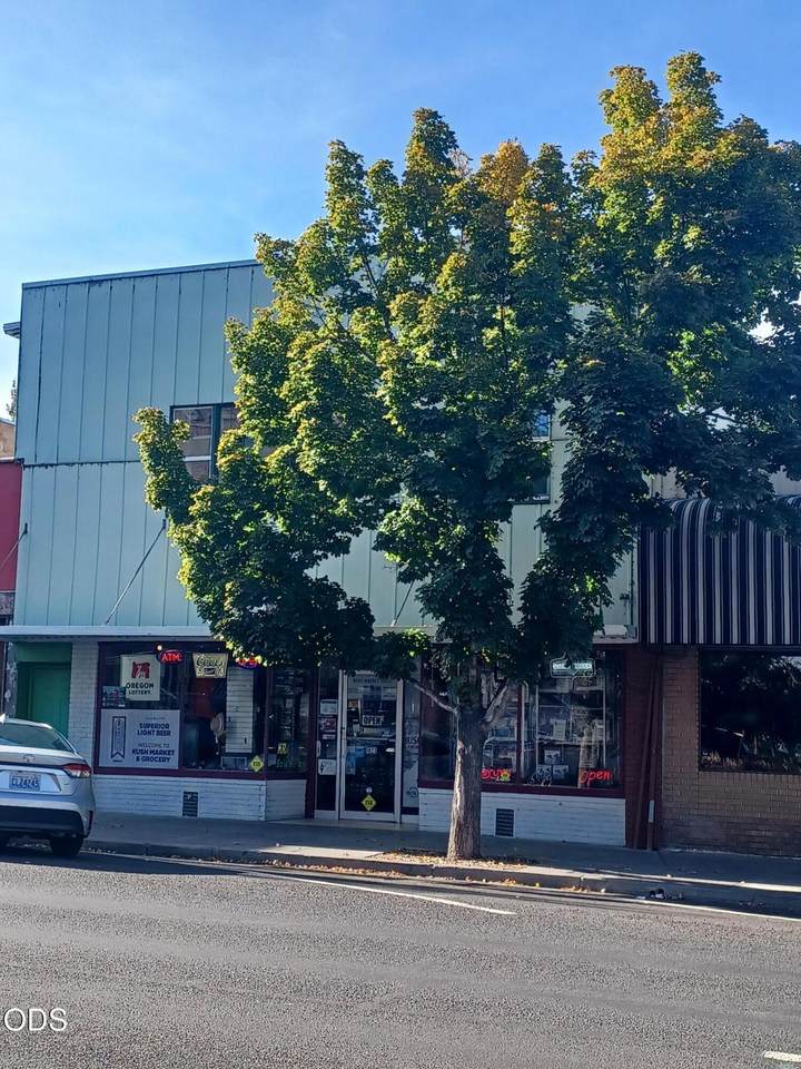 1023 Main - Photo 1