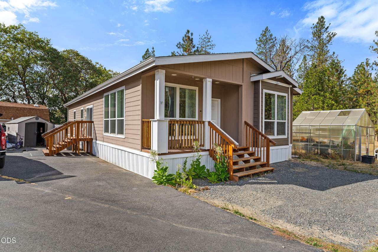 2085 Stringer Gap Road - Photo 1