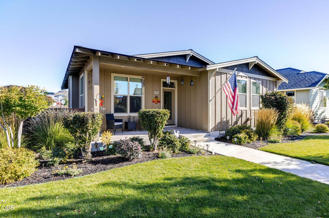 770 Whistle Way - Photo 1