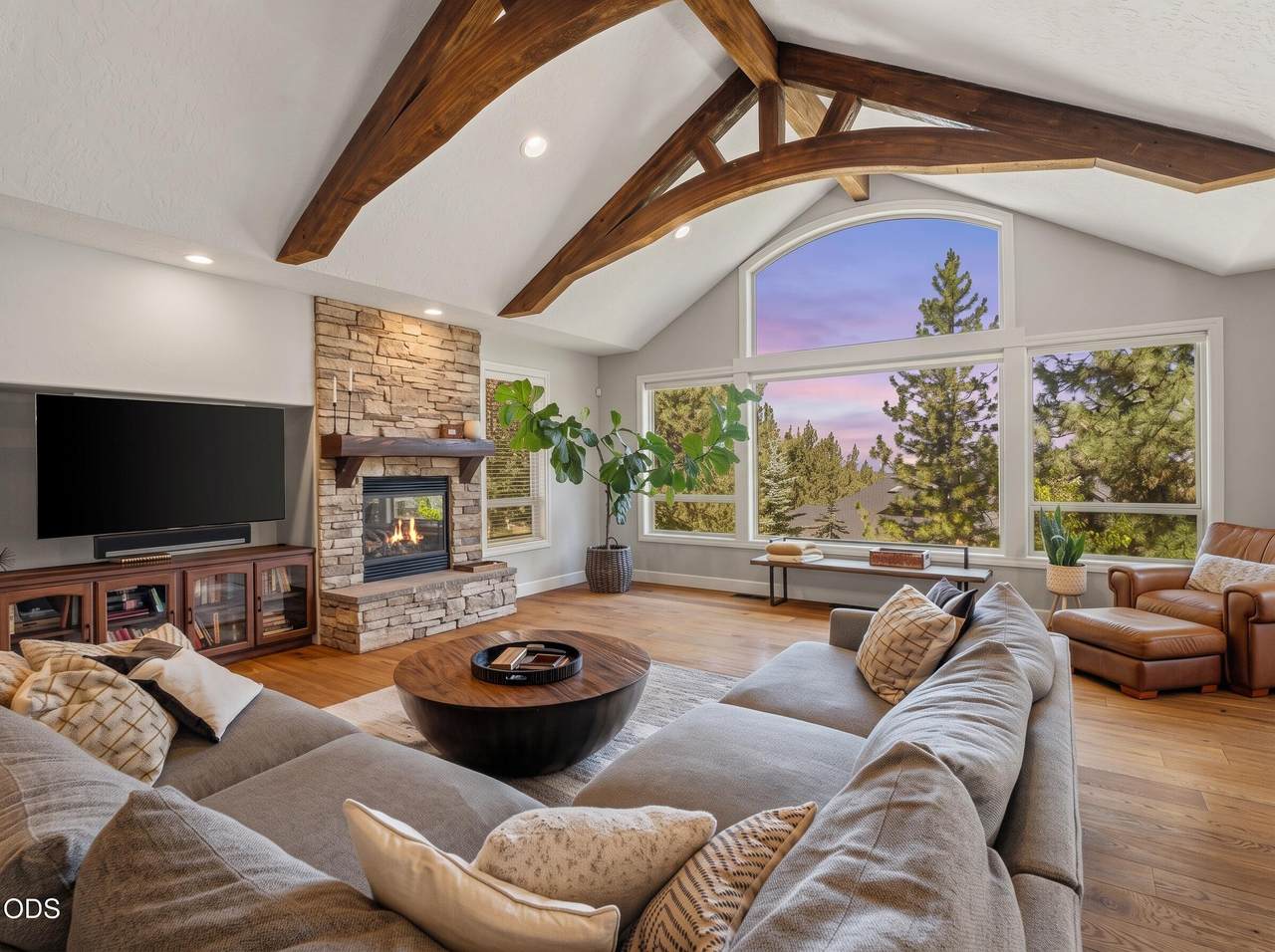 1804 Remarkable Drive - Photo 1
