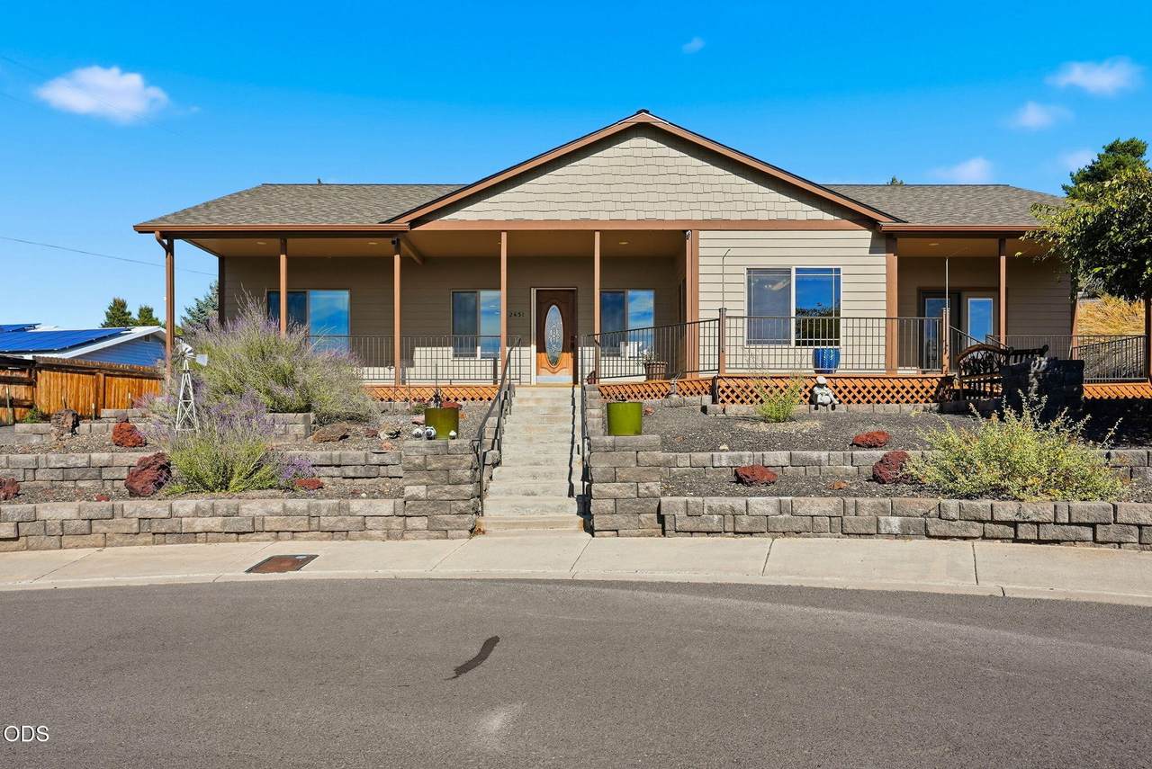 2451 Bobbi Place - Photo 1