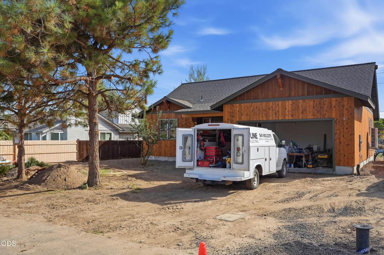 1082 10th Street - Photo 1