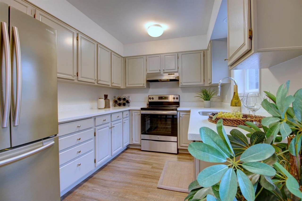 224 Van Ness Avenue - Photo 1