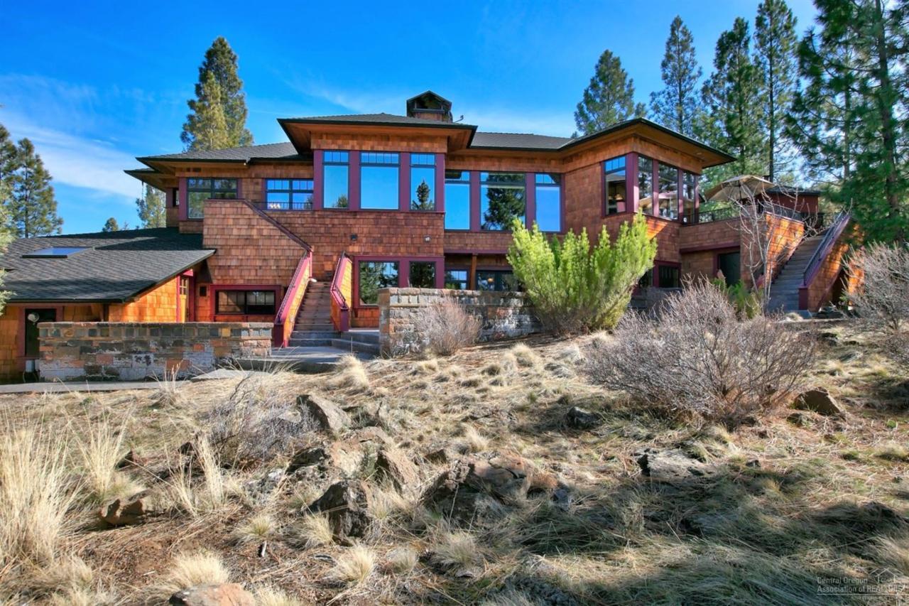 3509 NW Conrad Drive, Bend, OR 97703 (MLS #201601582) :: Birtola Garmyn High Desert Realty