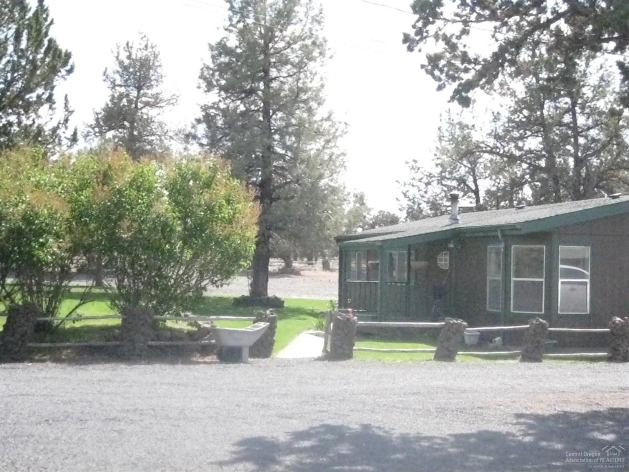 5300 NW Homestead Way, Redmond, OR 97756 (MLS #201603269) :: Birtola Garmyn High Desert Realty