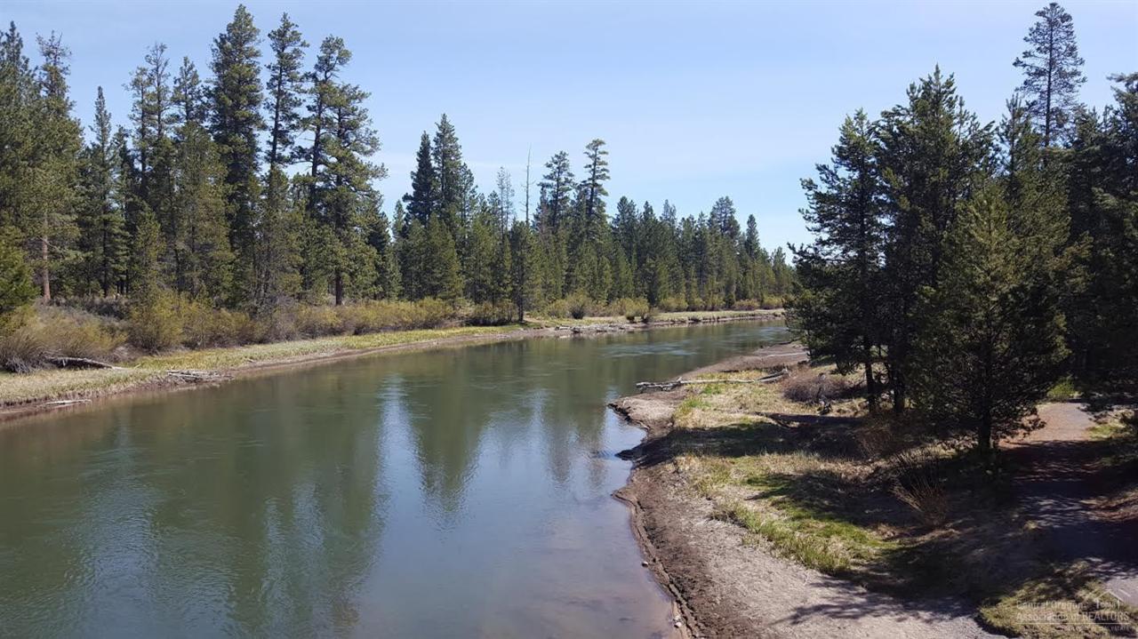 13 Wagon Master Way, Bend, OR 97707 (MLS #201603799) :: Birtola Garmyn High Desert Realty