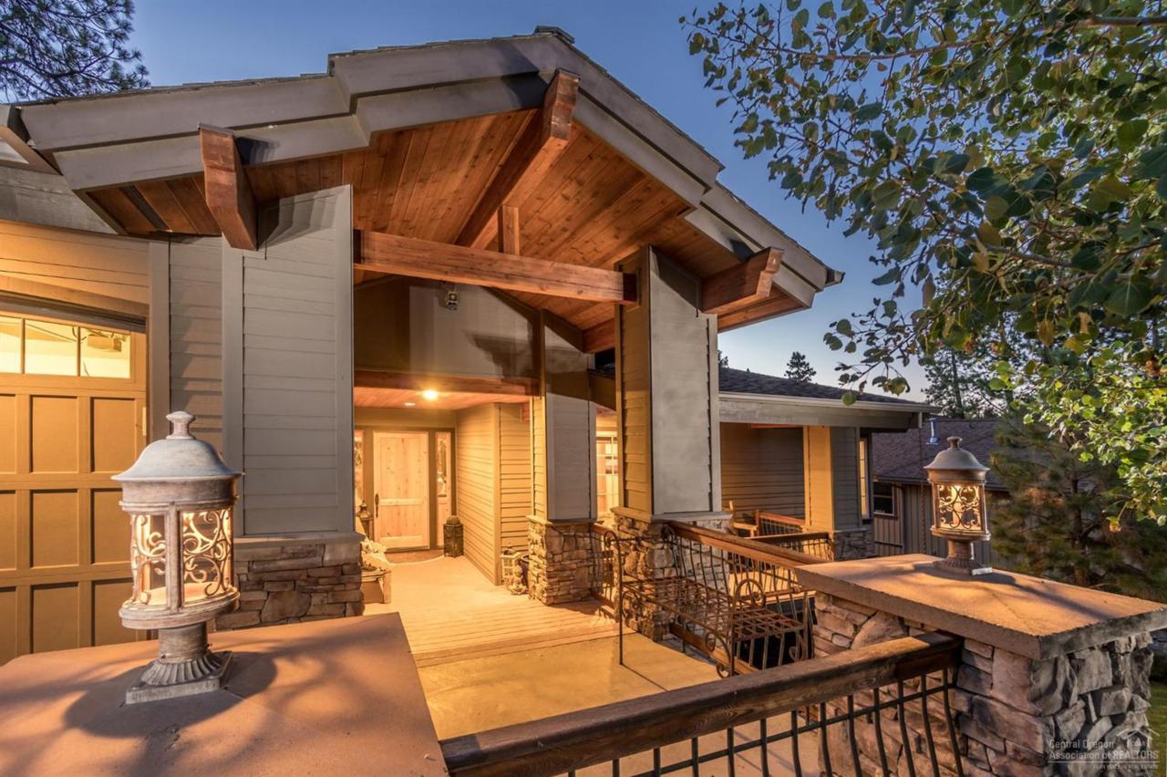 2828 Lakemont Drive - Photo 1