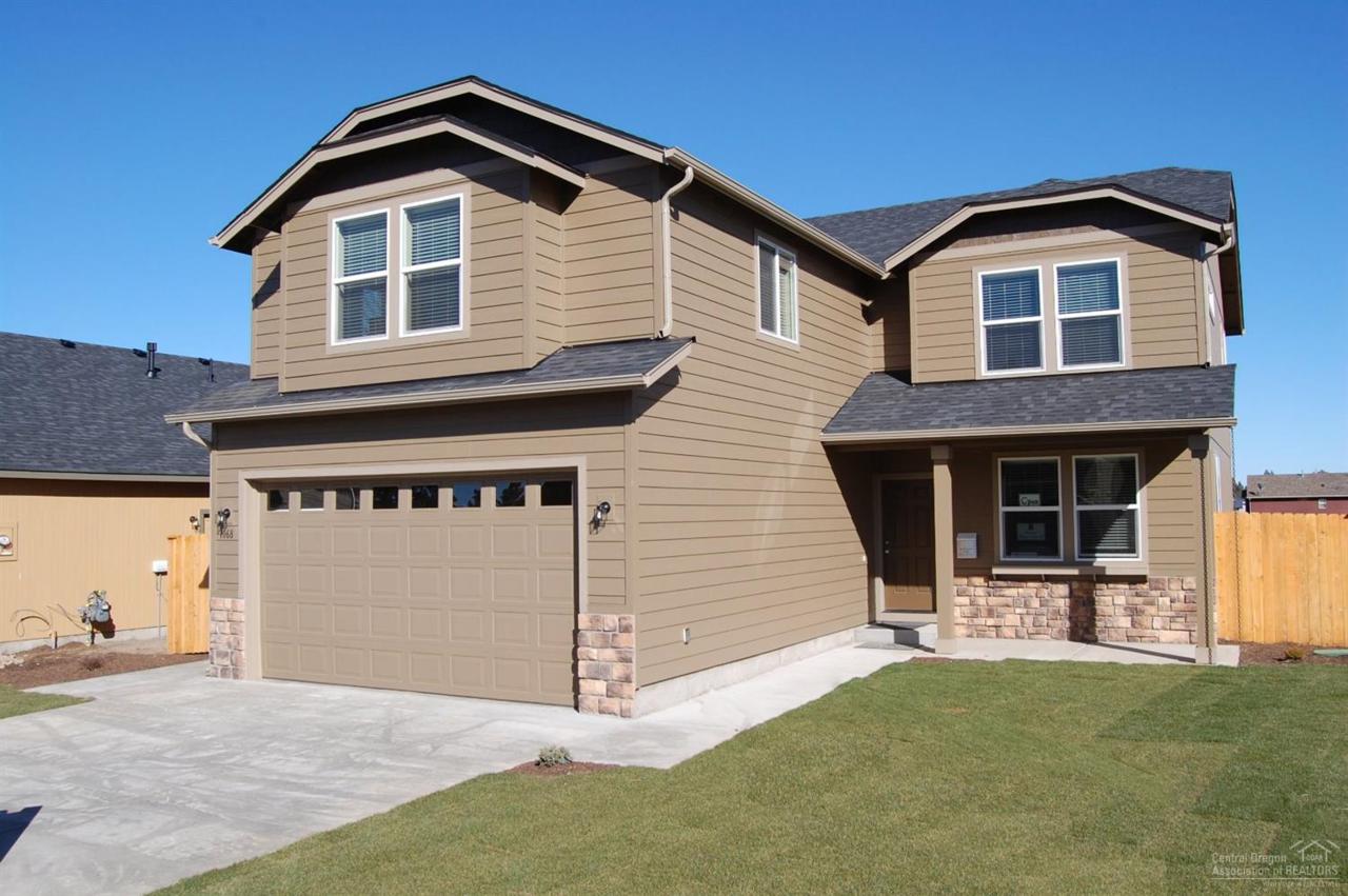 20344 Lois Way, Bend, OR 97702 (MLS #201608118) :: Birtola Garmyn High Desert Realty