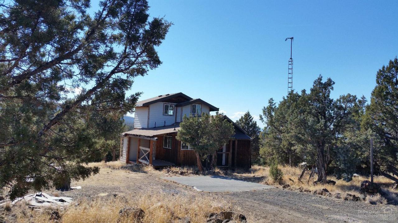 505 SE Almond Lane, Prineville, OR 97754 (MLS #201609825) :: Birtola Garmyn High Desert Realty