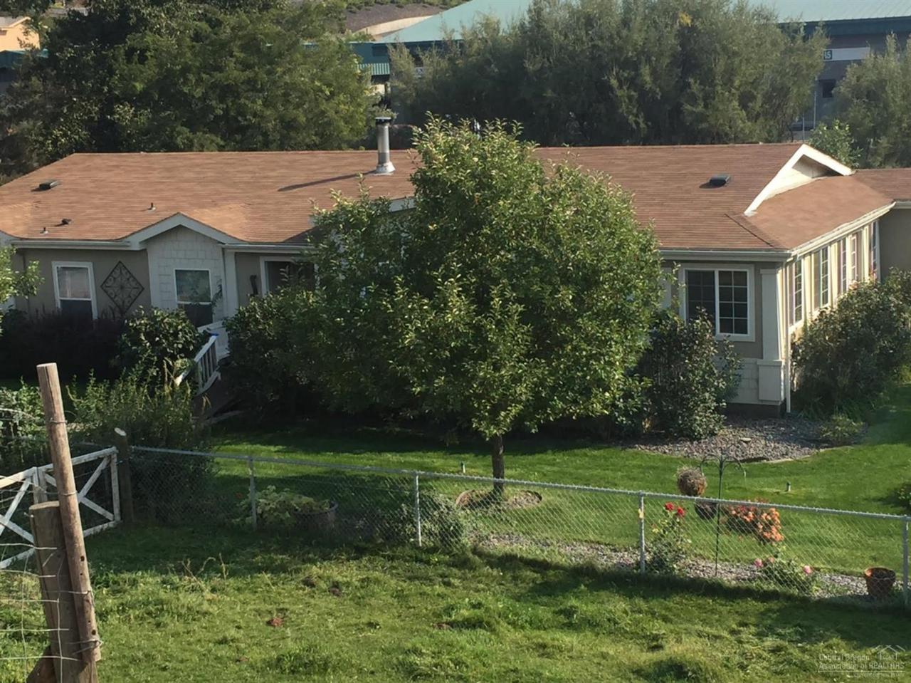 210 13th Street - Photo 1