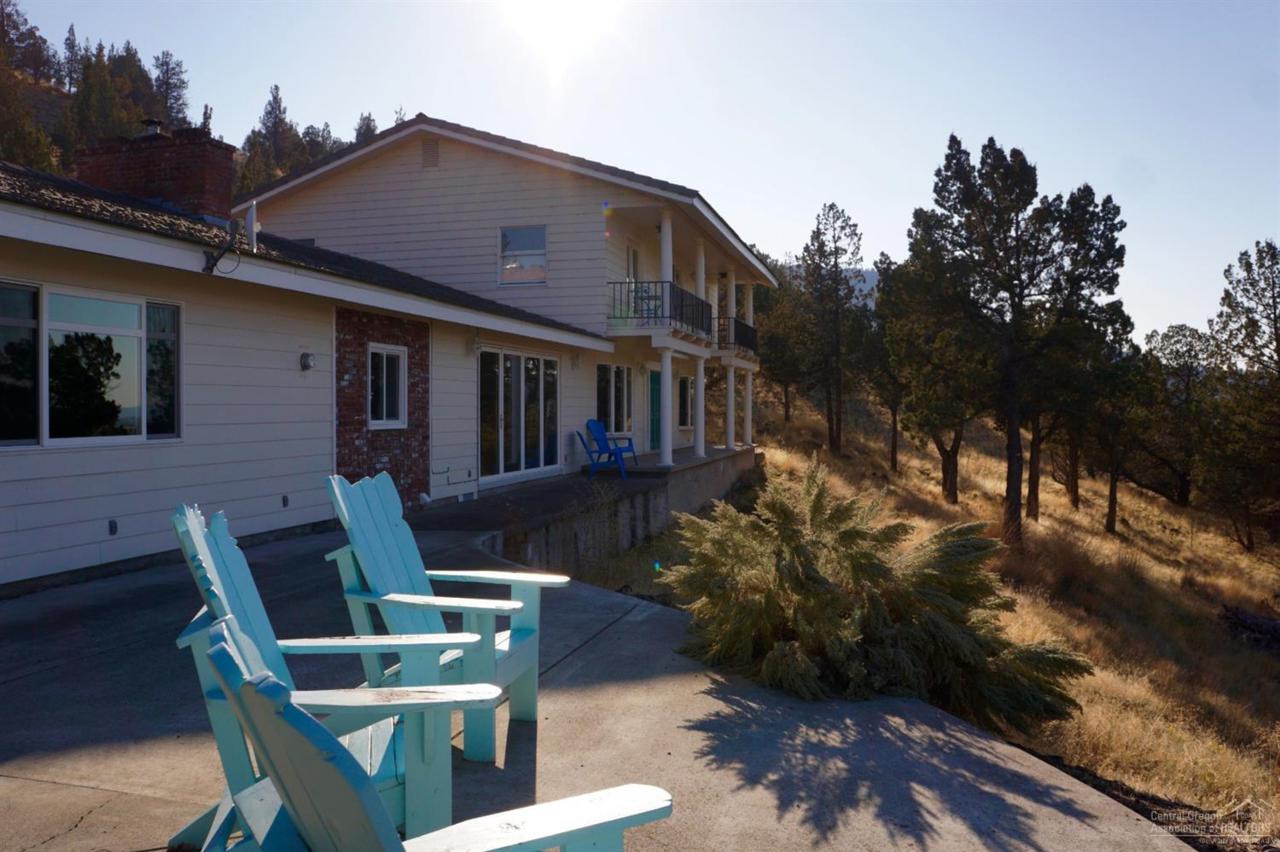 135 Short Lane - Photo 1