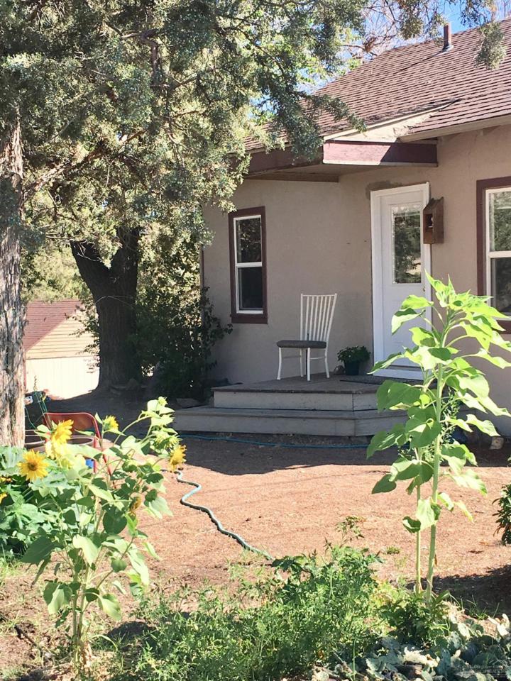594 Culver Highway - Photo 1