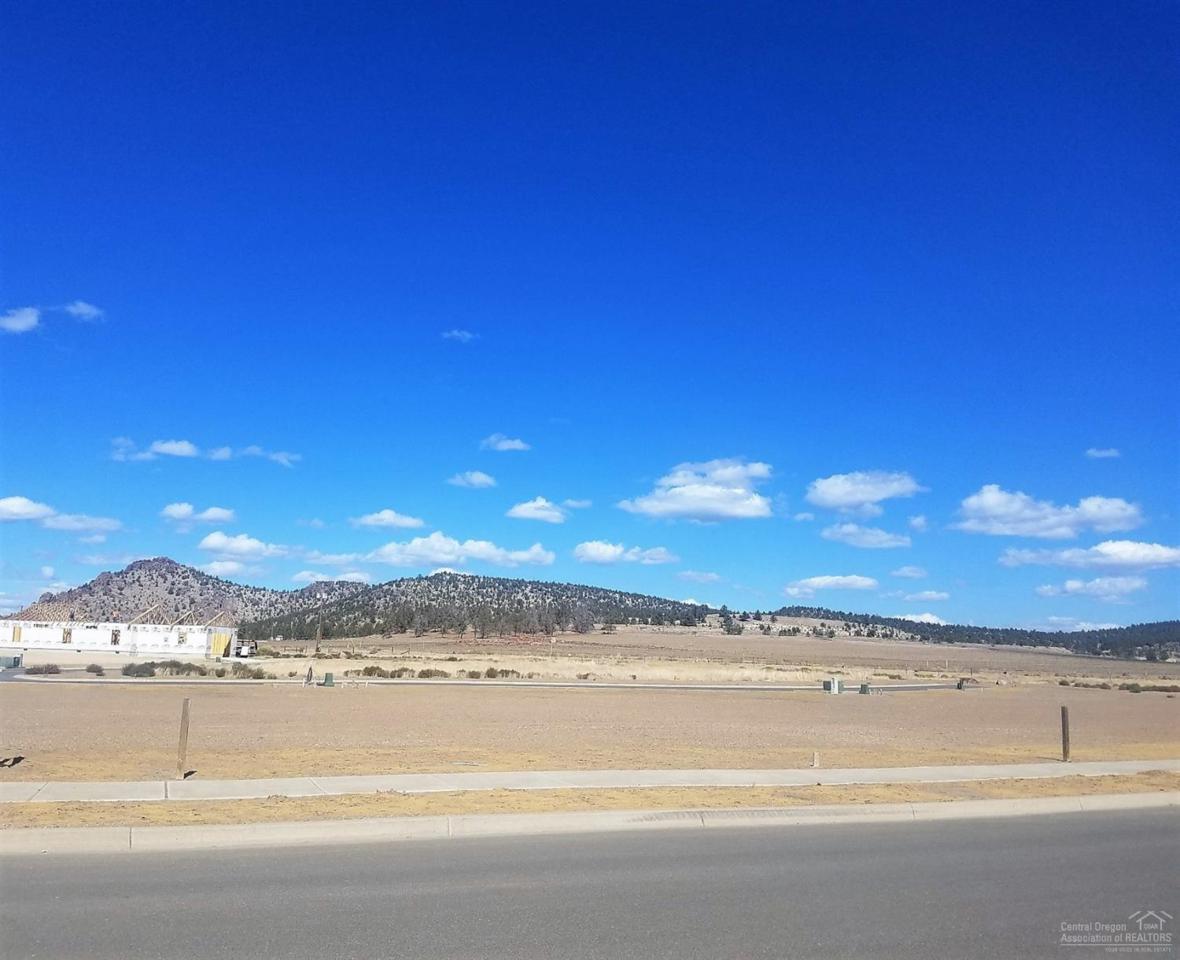 910 Discovery Loop - Photo 1